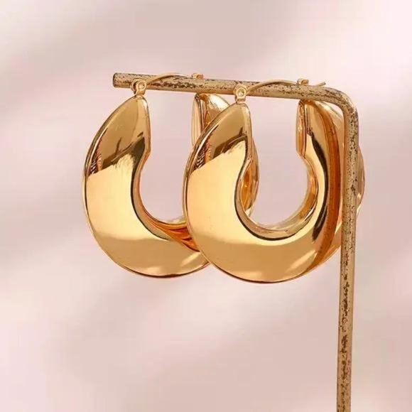 NEW 18K GOLD HOLLOW HOOP EARRINGS, NICE EARRINGS, CUTE EARRINGS - Picture 2 of 7